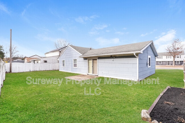 Building Photo - 40 Madestone Ln