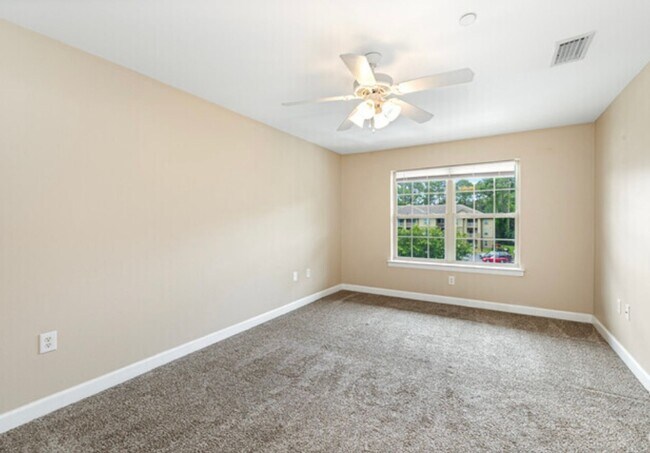 Building Photo - The Residences at Cypress Preserve Luxury 2B/2B Apartment in FWB in Pristine Nature Setting!