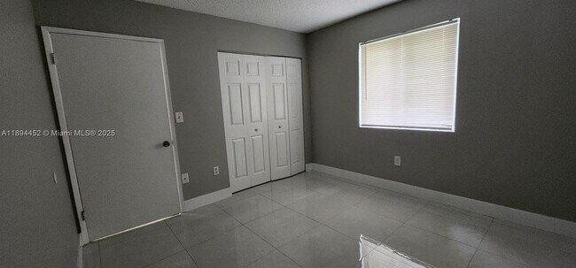 Building Photo - 7891 SW 152nd Ave