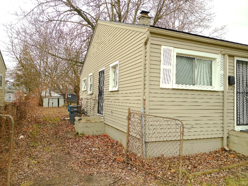 Building Photo - 29743 Birchwood St