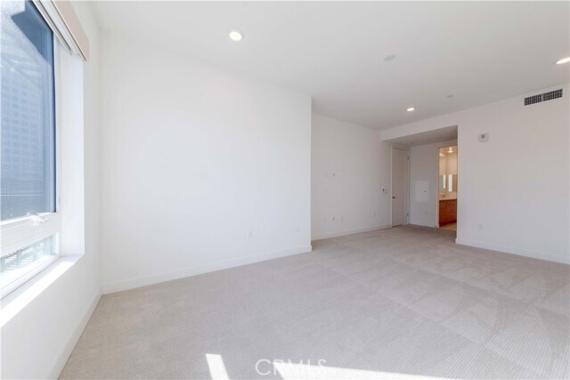 Building Photo - 2207 Rivington