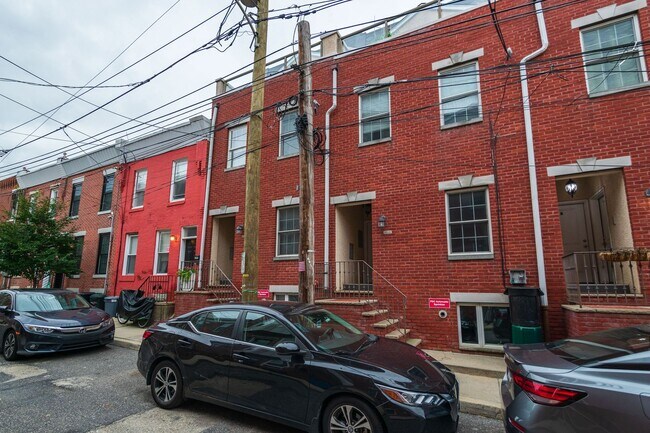 Building Photo - 2610 Webster St