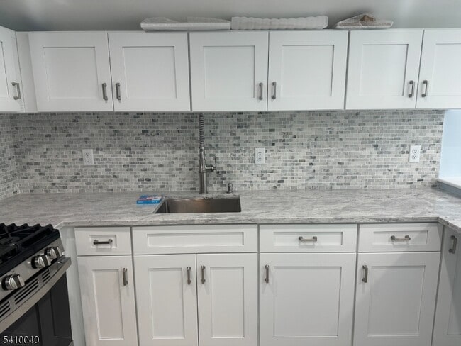 Building Photo - 202 Black Oak Ridge Rd