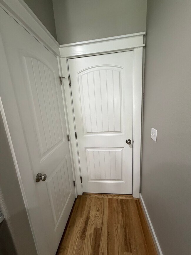 Building Photo - Jayden Village Sub: 4 Bedroom 2 Bath with Community Pool Ten Mile and Ustick
