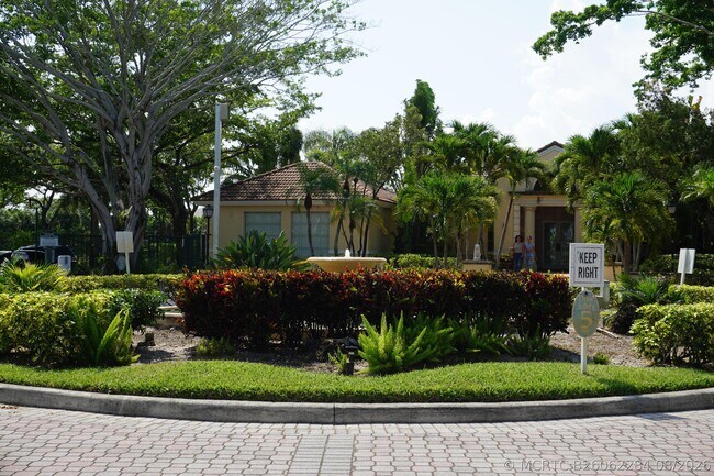 Building Photo - 1721 Village Blvd