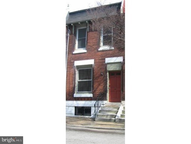 Building Photo - 805 N Beechwood St