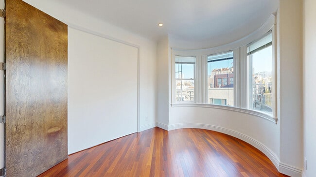 Building Photo - 1048 Pacific Ave