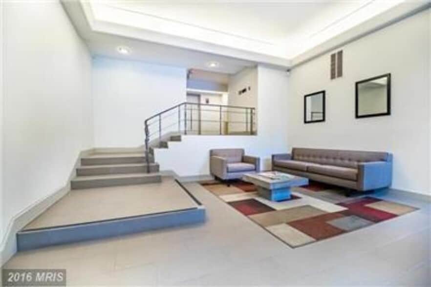 Building Photo - 1825 T St NW