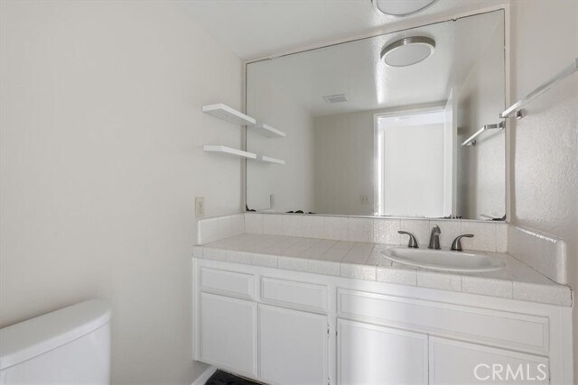 Building Photo - 780 Carriage Cir