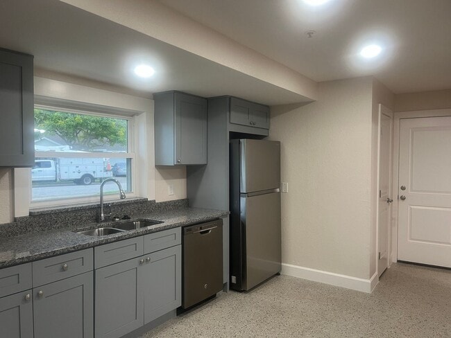 Building Photo - 8223 Le Mesa St