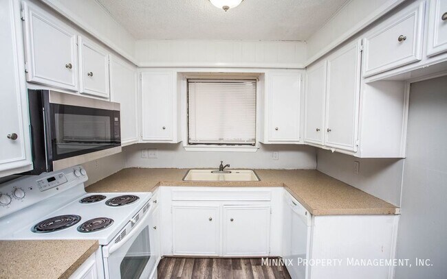 Building Photo - 7402 Waco Ave