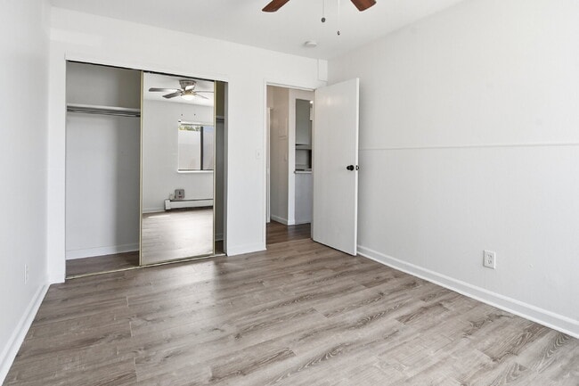 Building Photo - $1,040.95 with Half Off The First Month's Rent, 1 Bed - 1 Bath, Condo in Denver with Easy Access ...