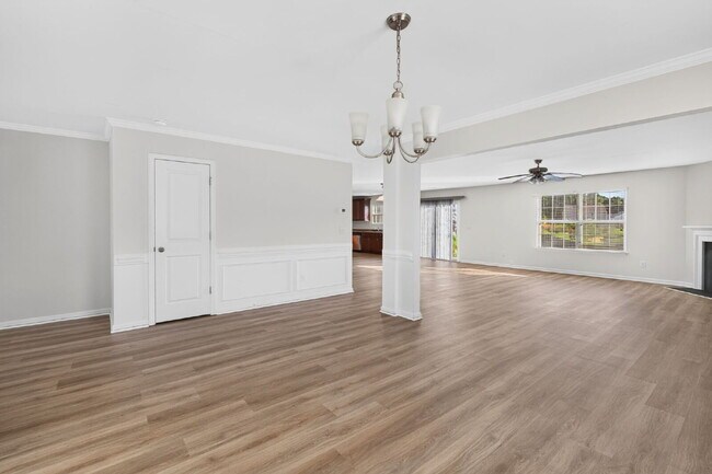 Building Photo - Expansive 4-bedroom, 3.5-bathroom single-family home boasts 3,150 sq. ft.