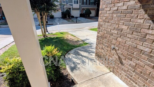 Building Photo - 1747 Oak Brook Ln NW