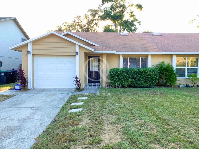 Primary Photo - Fantastic 3 Beds & 2 Baths Home **Availabl...