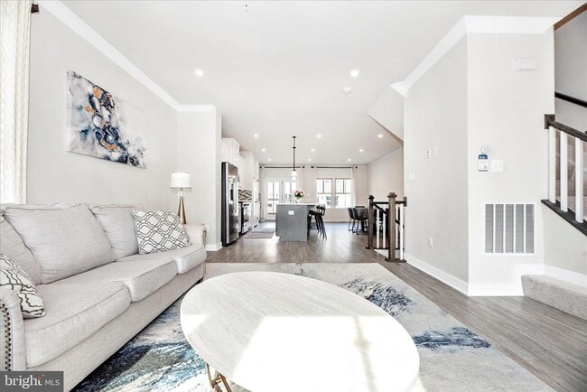 Building Photo - 6042 Fallfish Ct