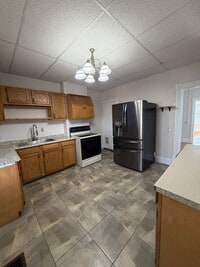 Building Photo - 27-29 Dalton Ave