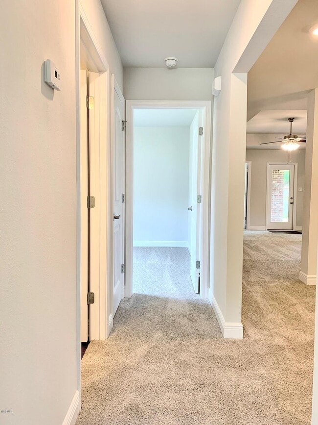 Building Photo - 16509 Lexington Ct