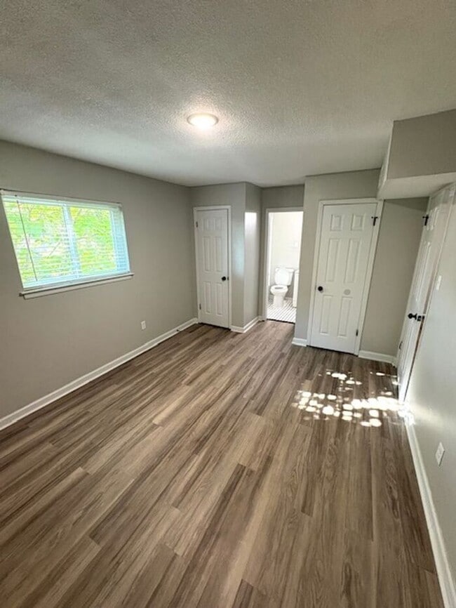 Building Photo - Live by UofM: Updated 1BR Apartment with W...