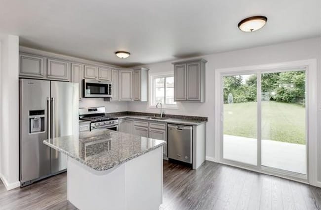 Building Photo - 62-63 3 Rivers Dr