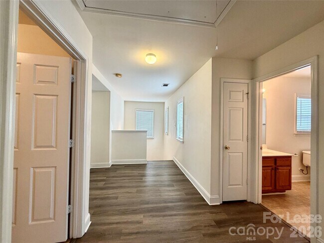 Building Photo - 12331 Cumberland Cove Dr