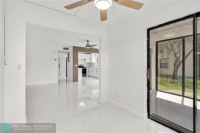 Building Photo - 201 Freedom Ct