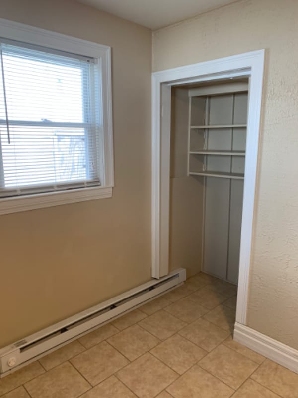 Building Photo - 609 Cambridge St