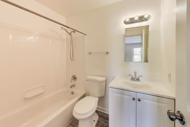 Building Photo - Wonderful on Wilcox Renovated 3+2.5 3 Leve...