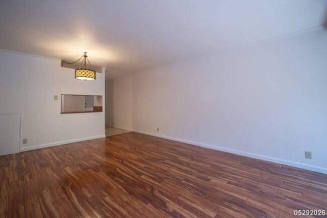 Building Photo - $2,550 / 2br - 793ft2 - Maintained and Freshly Painted 2BR/1BA/2PKG unit in Waikalani Woodland (M...