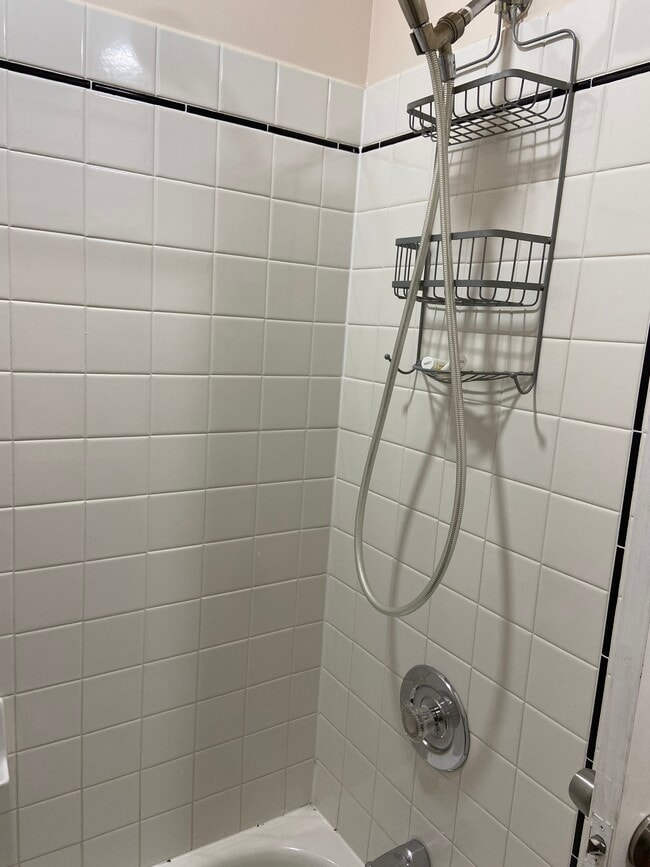 Building Photo - 5010 Wakefield Chapel Rd