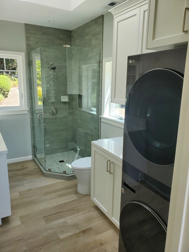 Building Photo - 54 Stratford Rd