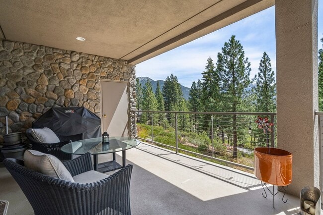 Building Photo - Season Rental Rare Opportunity The Pointe at Incline Village.