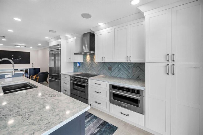 Building Photo - 804 Bay Point Dr