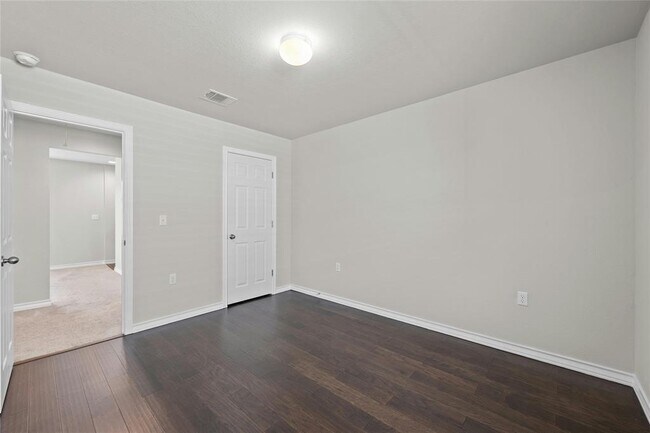 Building Photo - 11808 Coyote Call Way