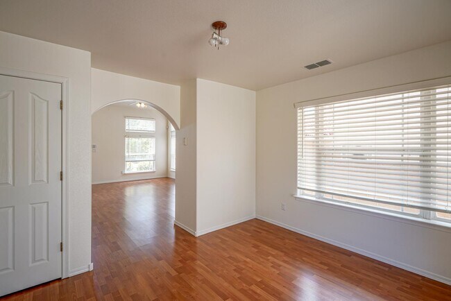Building Photo - 10427 Crosscut Dr NW