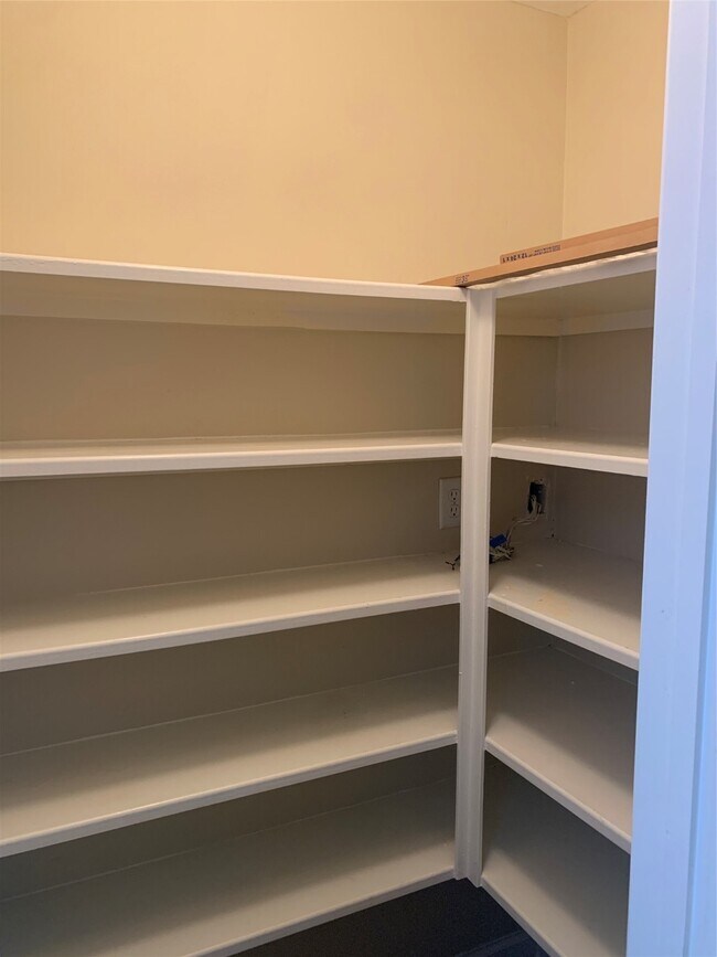 Building Photo - 18418 Sailfish Cove Dr