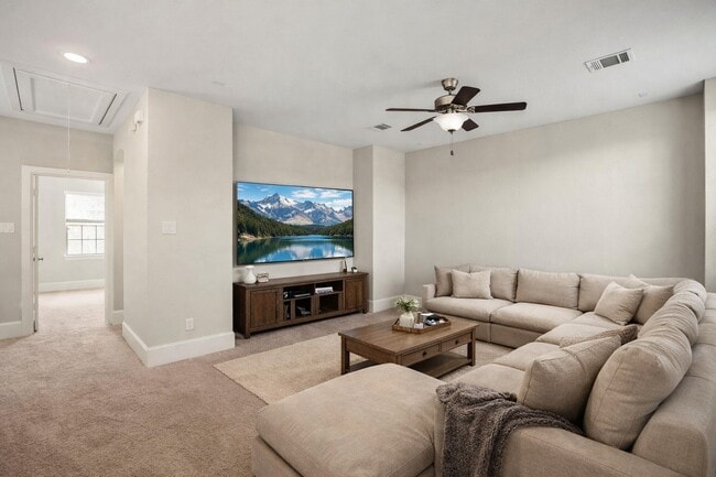 Building Photo - 11005 Acorn Falls Dr