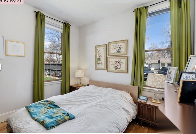 bedroom 1 - 603 Mathews St