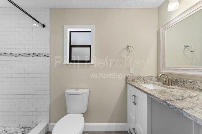 Building Photo - 6121 N Falkenburg Rd