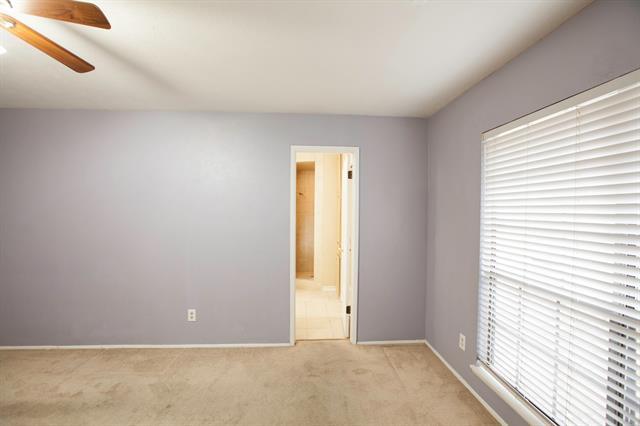 Building Photo - 1124 Kesser Dr