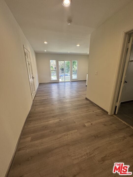 Building Photo - 133 Crescent Dr