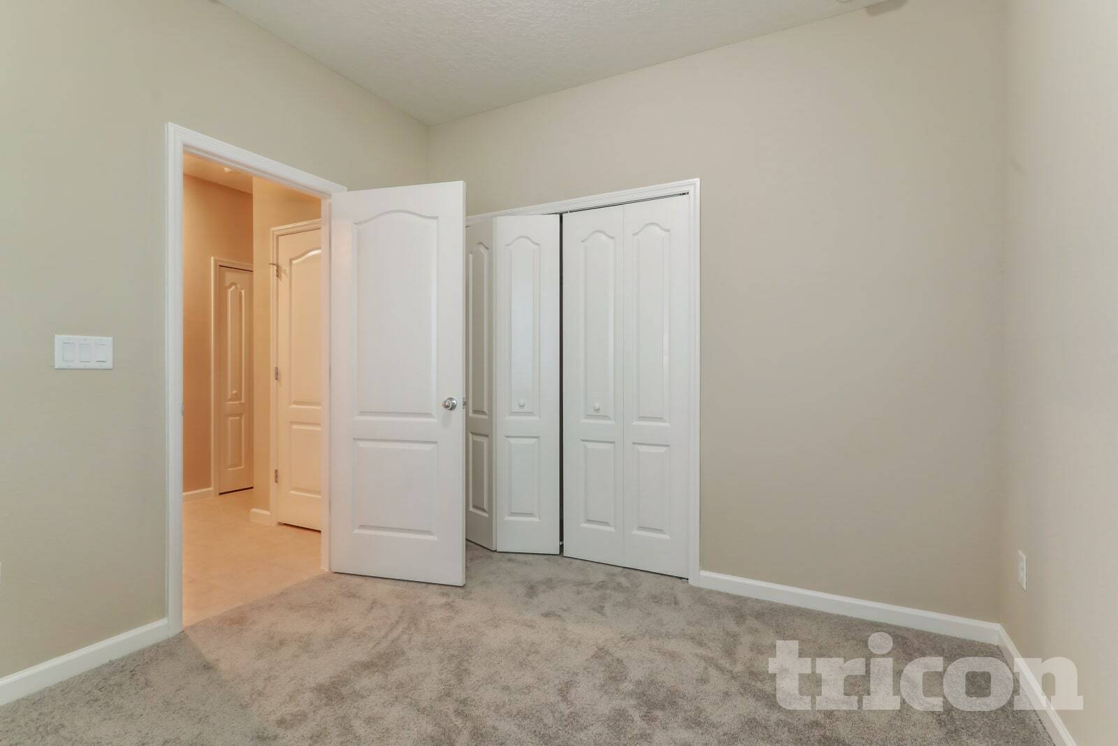 Building Photo - 165 Bloomfield Wy