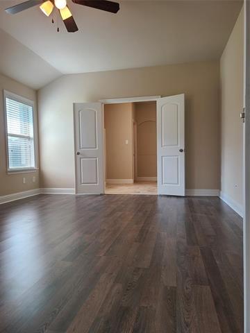 Building Photo - 3102 Flowering Springs Dr