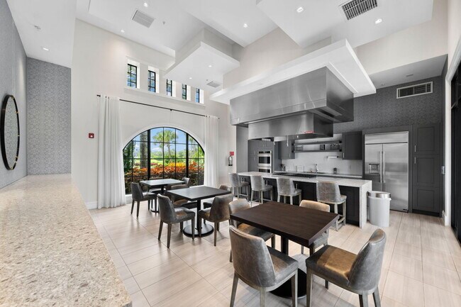 Building Photo - 11720 Waterway Cir