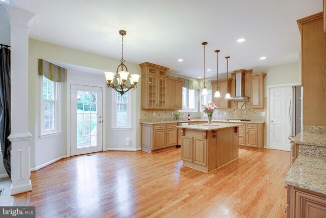 Building Photo - 5105 Claybank Ln