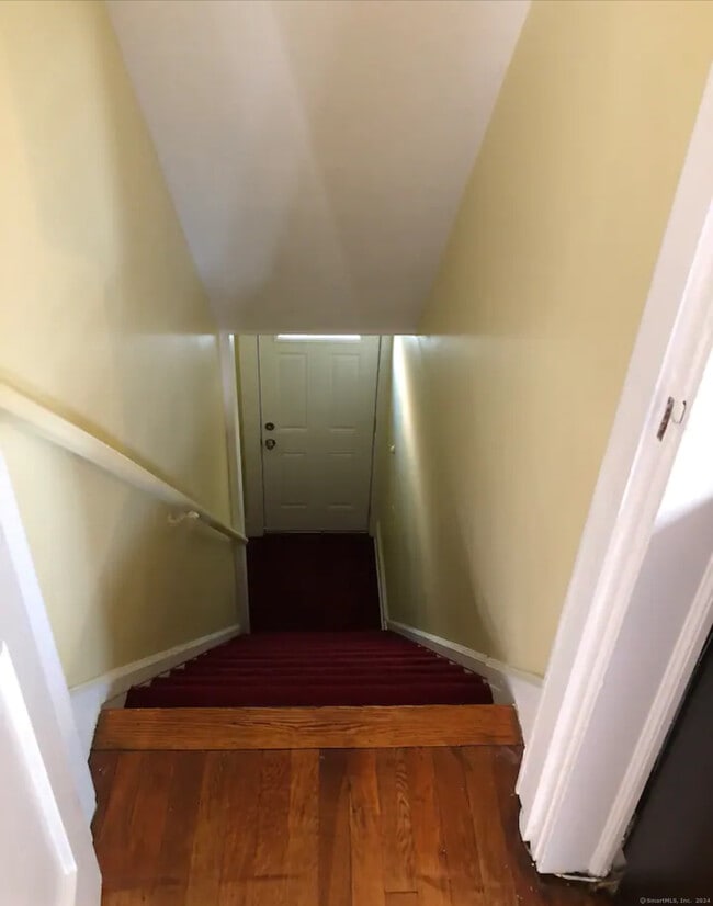 Building Photo - 75 Birdsey Ave