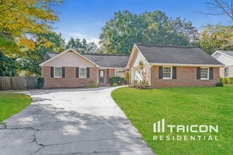 Building Photo - 5823 Williamsburg Dr NW