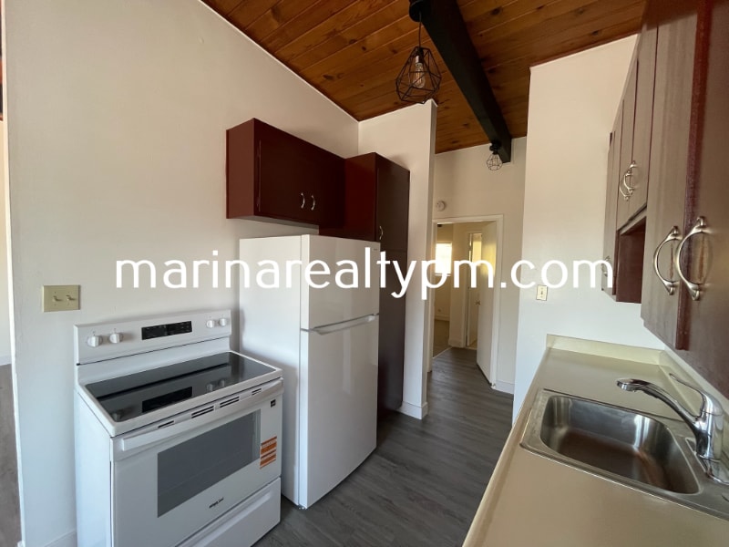 Building Photo - 129-191 Hilborn St