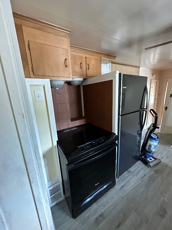 Building Photo - 2 Ottawa St