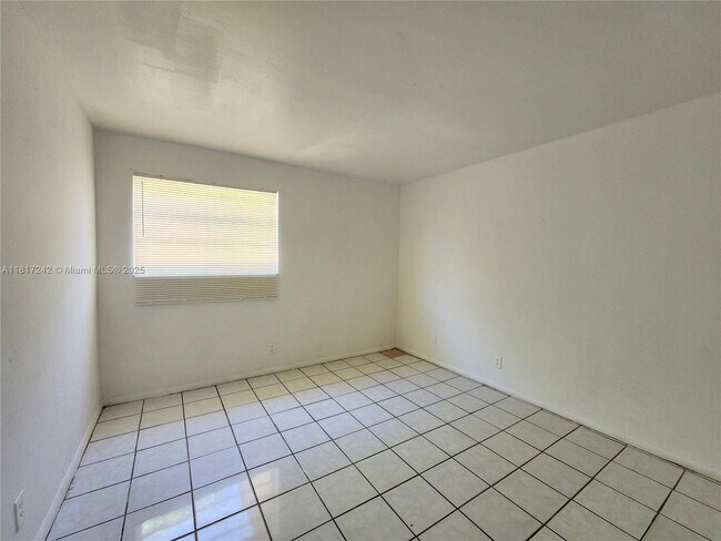Building Photo - 2248 NW 59th Terrace